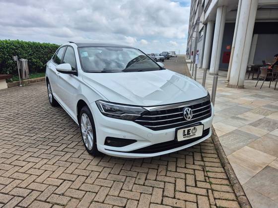 VOLKSWAGEN JETTA 1.4 250 TSI TOTAL FLEX COMFORTLINE TIPTRONIC VOLKSWAGEN JETTA 1.4 250 TSI TOTAL FLEX COMFORTLINE TIPTRONIC